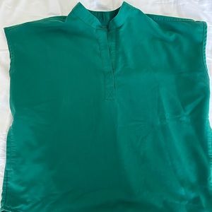 FIGS Rafaela Top Hunter Green Size Medium